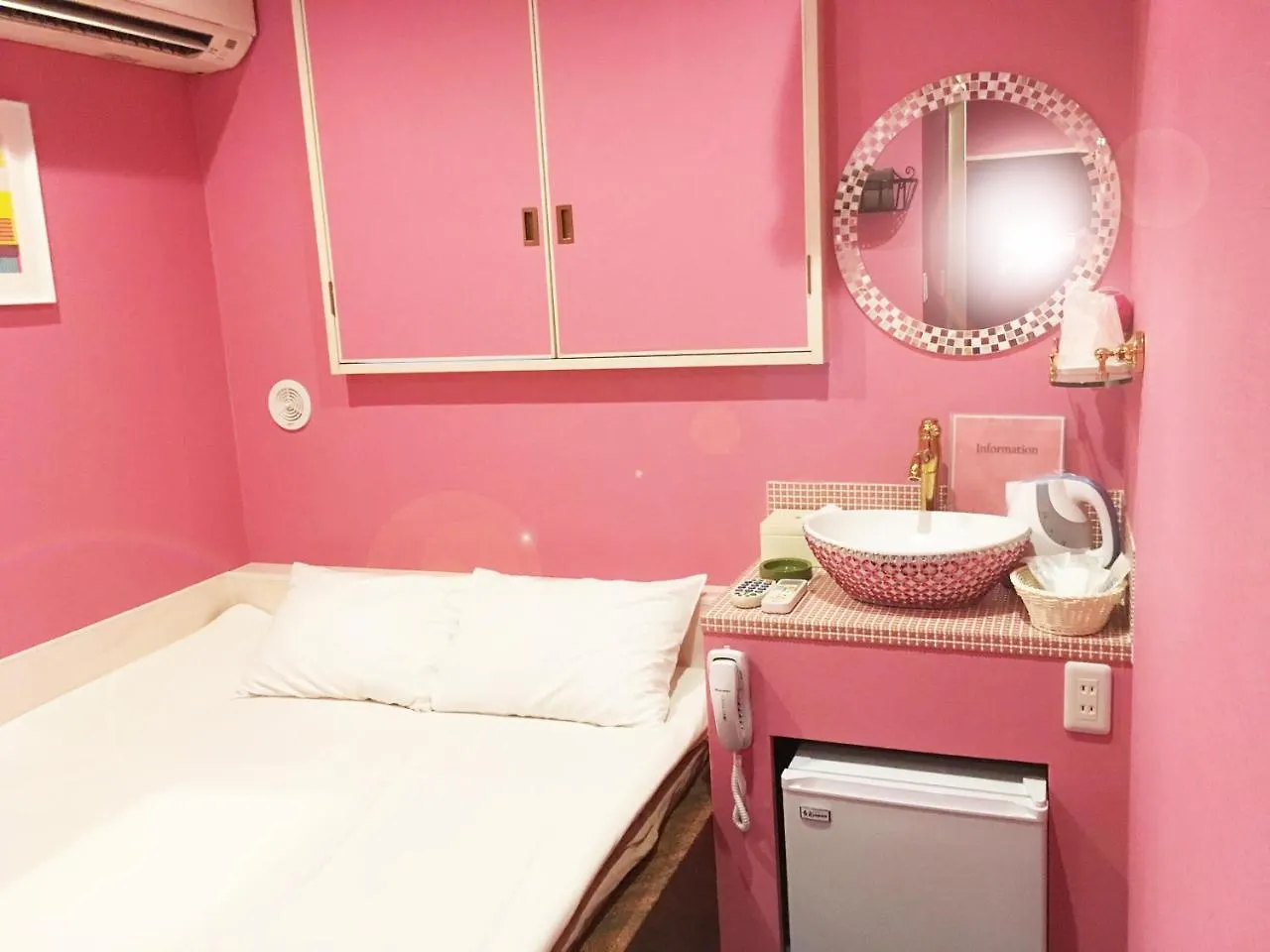 Hotel Rouge (Adults Only) Tokyo Love hotel
